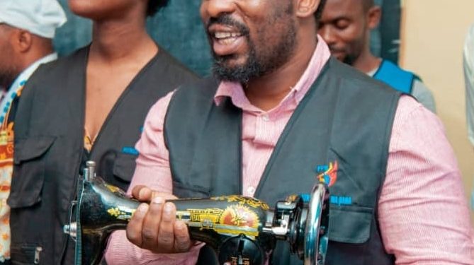 BUKAVU/ÉDUCATION : La population du quartier Nkafu tombe sous le charme du kijana national, Namazihana Bachoke Patrick Baka Wa Bana qui y lance l’extension de l’institut de formation professionnelle qui porte son nom