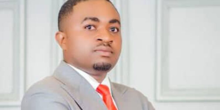 Sud kivu: Face aux problèmes majeurs que connaît la province entre autres le chômage des jeunes et le délabrement des infrastructures routières, Jordan MULIKUZA garde un secret au nouveau gouverneur JJ. PURUSI pour y remédier