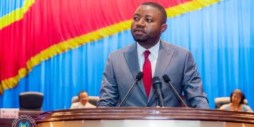 Sud kivu: En attendant la réponse du gouvernement congolais à son plaidoyer, le député national Emile SUMAILI finance les travaux de cantonnage manuel sur la route Matili-Mungembe à Shabunda