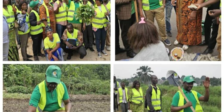 Kinshasa: Le député national Olive MUDEKEREZA visite et échange avec les maraîchers de Masina et N’sele. Des matériels aratoires ont été remis à ces derniers