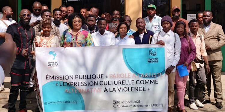 Bukavu : Uwezo Africa encourage les artistes à faire de leurs œuvres des instruments de paix