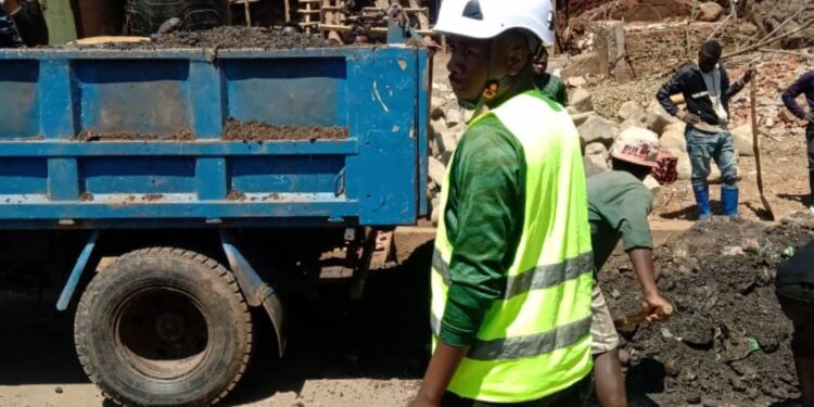 Bukavu : Porté par Donné Bakulikira, Camp SNEL 2 s’active pour un environnement propre et salubre