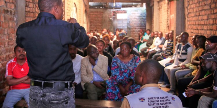 Commune d’Ibanda : Le Bourgmestre Eugène Mubalama mobilise les efforts pour assainir le collecteur Luziba