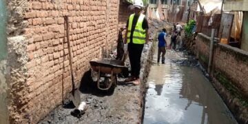 Irambo : Lancement du curage du collecteur Luziba sous impulsion du gouverneur, mobilisation citoyenne en cours