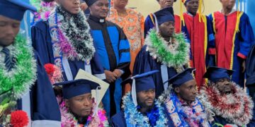 Sud kivu: PURSUE BIBLE COLLEGE DR CONGO remet les diplômes à 16 lauréats formés en théologie, sur le leadership chrétien