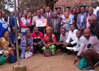 Ibanda : Le BUDC décerne un diplôme de mérite au chef de quartier Ndendere Albert Migabo pour sa gestion de proximité et son leadership de redevabilité