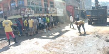 Irambo : sous l’impulsion de Dieu Donné Bahala, la bravoure de l’avenue Camp SNEL 2 redonne vie au collecteur Luziba et intensifie la lutte contre l’insalubrité dans les coins et recoins