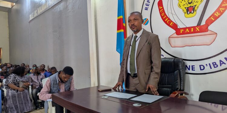 IBANDA : Eugène MUBALAMA mobilise les chefs de quartiers et d’avenues pour renforcer la sécurité et la lutte contre la spoliation des biens publics