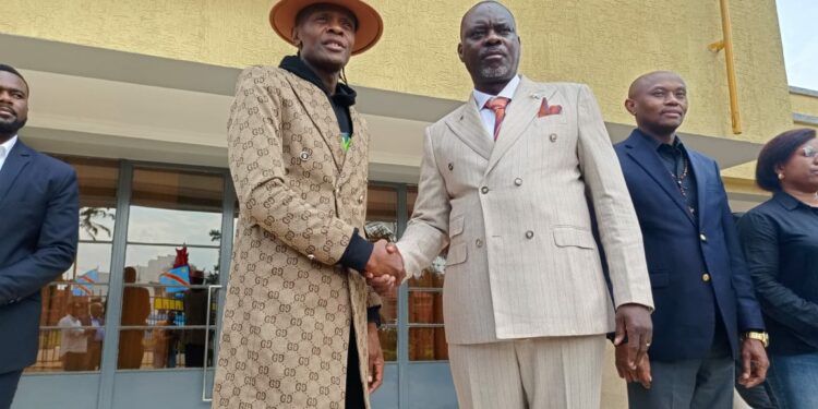 Bukavu : reçu par le Vice-Gouverneur Dunia Masumbuko Bwenge Doux, José Chameleone annonce son concert ce samedi 7 mars à la Salle Bodega