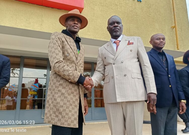 Bukavu : reçu par le Vice-Gouverneur Dunia Masumbuko Bwenge Doux, José Chameleone annonce son concert ce samedi 7 mars à la Salle Bodega