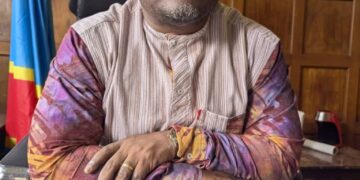 Bukavu/Mairie : Les nouveaux arbres poussent sur l&rsquo;axe Nyawera – Nguba en remplacement des anciens, le Maire  Dr Nicolas Kyalangalilwa rassure