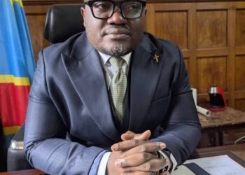 Bukavu : le maire Nicolas Kyalangalilwa durcit le ton contre l’occupation illégale des voies publiques et appelle les commerçants à participer à l’assainissement de la ville