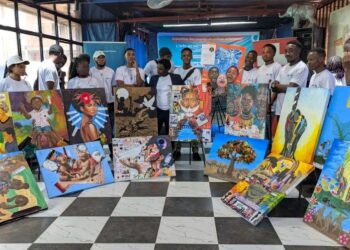 Bukavu : À travers le collage artistique, Uwezo Africa Initiative promeut la paix et le vivre-ensemble