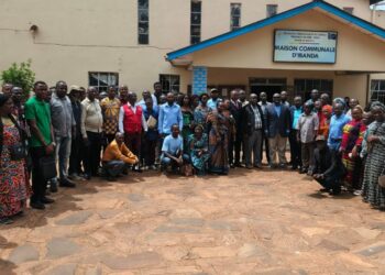 Bukavu : à Ndendere, le maire Nicolas Kyalangalilwa appelle les chefs d’avenues à renforcer la sécurité et l’assainissement