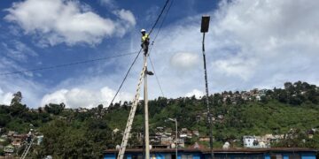 Bukavu : la SNEL met en service une nouvelle cabine et lance le système Cash Power à Kadutu