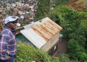 Bukavu : Dr Nicolas Kyalangalilwa au chevet des sinistrés de Panzi, appelle à quitter les sites à haut risque et annonce des solutions pour l’accès à l’eau potable