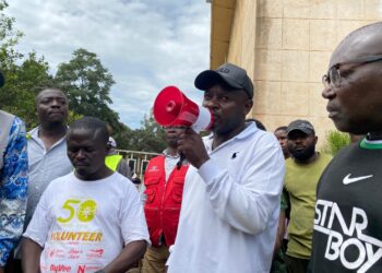 ibanda : salongo spécial à la banque centrale, le bourgmestre a.i jonathan kanane et les forces de sécurité en première ligne pour l’assainissement