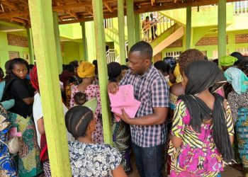 Bukavu : Convaincu que le véritable bonheur est celui que l’on partage avec ses semblables, Dr JOHN KITUMAINI MUNYAHALI continue d&rsquo;apporter un ouf de soulagement dans plusieurs ménages