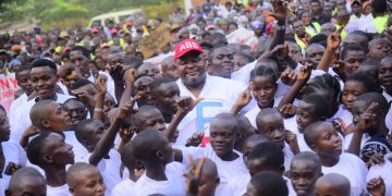 Walungu :  Aimé BOJI Sangara offre une autre école moderne à la population