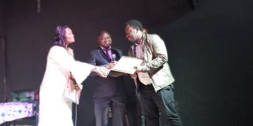 Bukavu : le « CFIDH » décerne un diplôme de mérite et d&rsquo;excellence à  Patrick Baka Wa Bana