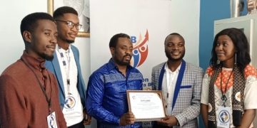 SUD-KIVU/SOCIAL: Son apogée politique s&rsquo;annonce bien… Plusieurs couches Sociales décernent des diplômes d&rsquo;excellence au kijana national, NAMAZIHANA BACHOKE PATRICK BAKA WA BANA