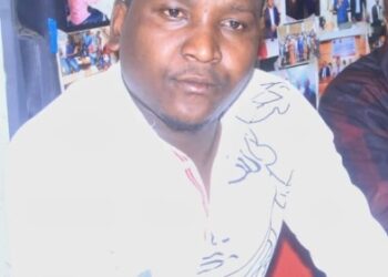 SUD-KIVU : Le coordonnateur de l’AJPED Trésor KYEMBWA très réjouit du travail de titan abattu par les journalistes présentateurs des émissions débats en province
