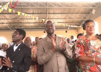 Sud kivu: En séjour à Bukavu, le député national Olive MUDEKEREZA a communié avec sa base de Buholo 3, de Buholo-kasha et de Chai
