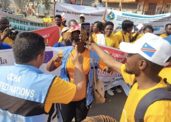 Sud kivu : A travers un défilé dans la ville de Bukavu, les organisations humanitaires ont réaffirmé ce dimanche leur engagement d&rsquo;accompagner le gouvernement Congolais dans la lutte contre la crise humanitaire