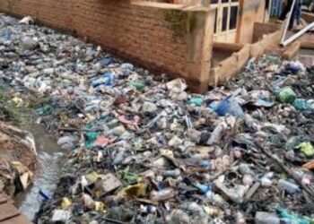 Bukavu: En prélude de la saison pluvieuse qui pointe à l&rsquo;horizon, la génération Paulin MULUME interpelle le maire de la ville sur les catastrophes qui ont toujours causé des dégâts.