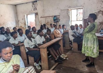Sud kivu : Les mythes autour des questions liées à la santé sexuelle et reproduction brisés aujourd’hui grâce aux clubs Maisha de Uwezo Afrika initiative.