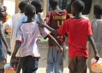 Bukavu : Malgré l&rsquo;opération amorcée par la mairie de récupération des enfants dits de la rue par leurs familles, ces derniers sont toujours visibles à plusieurs endroits de la ville