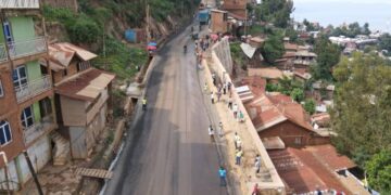 Bukavu : Le directeur provincial de l&rsquo;office des routes s&rsquo;imprègne de l&rsquo;évolution des travaux sur la RN2, tronçon lycée Wima-Ciriri