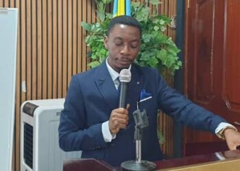 Sud Kivu : Délabrement de la RN2, l&rsquo;élu de Mwenga José NEPANGI promet au gouverneur Purusi de diriger la province sans Mwenga, s&rsquo;il continue à ignorer la souffrance de sa population