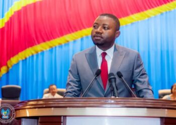 Sud kivu: En attendant la réponse du gouvernement congolais à son plaidoyer, le député national Emile SUMAILI finance les travaux de cantonnage manuel sur la route Matili-Mungembe à Shabunda
