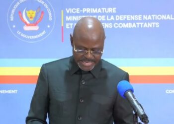 Guerre à l&rsquo;Est de la RDC, le ministre de la défense encourage les FARDC et rassure qu&rsquo;il n&rsquo;y aura pas de dialogue avec le M23 comme le propose l&rsquo;EAC