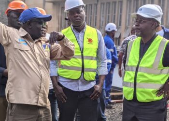 Bukavu : En visite d&rsquo;inspection de la centrale hydroélectrique Ruzizi 1, le gouverneur de province sous l&rsquo;AFC/M23, Patrick Busu Bwa Ngwi impressionné du travail que fait la SNEL