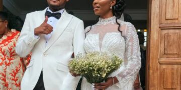 Page Rose: Le célèbre journaliste Expédit kyalu supplicie le célibat, et concrétise d&rsquo;avec sa dulcinée Huguette kalehezo.