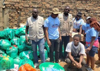 Bukavu : Face aux besoins persistants, la société civile de Nyalukemba intensifie son action en faveur des victimes de l&rsquo;incendie