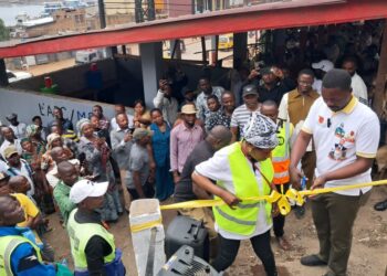 Kadutu : Un samedi marathon pour le bourgmestre Byamungo Kazimiri Samuel, surnommé « Kijana Shujaa wa Maendeleo », consacré à l’inauguration de plusieurs ouvrages de développement dans sa commune