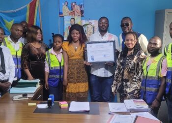 Kadutu : Maître Byamungo Kazimiri Samuel honoré pour son leadership remarquable par l’ASBL Umoja Kwa Mabadiliko