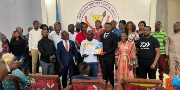 IBANDA : A travers un diplôme de mérite, le BUDC met à l&rsquo;honneur le Bourgmestre Hakuzwimana Jonathan pour sa gestion exemplaire et son engagement au service de la population
