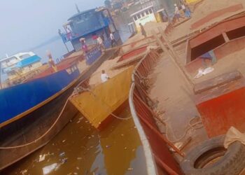 Sud-kivu : L’Association des Armateurs, Transporteurs et Fournisseurs des Matériaux de Construction (ATFMC sk) à travers son président Olivier Mayanga, dément au nom de la structure, toute implication de l&rsquo;AFC-M23 dans l&rsquo;incident survenu au lac Kivu et réaffirme son soutien au mouvement révolutionnaire