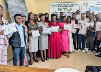 Bukavu/Campagne un clic responsable : La Plateforme Chunguza Habari sensibilise les étudiants de l&rsquo;ETJ