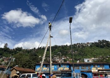 Bukavu : la SNEL met en service une nouvelle cabine et lance le système Cash Power à Kadutu