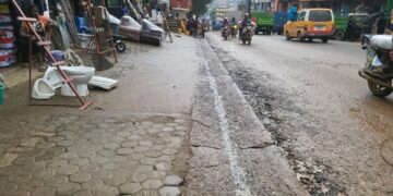 Bukavu : à Vamaro, les commerçants répondent à l’appel de la mairie et poursuivent le pavage de leurs devantures