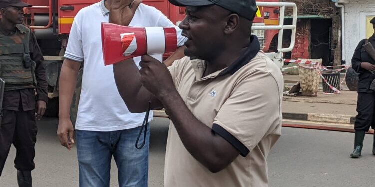 IBANDA : en tournée à Nyawera, Mukukwe , Hewa bora, Telecom et Elaquate, le Bourgmestre jonathan hakuzwimana kanane supervise le salongo et soutient les travaux d’infrastructures