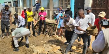 Bukavu : de l’avenue ISECOF au Monument de la Paix passant par l&rsquo;hotel  Poste jusqu&rsquo;à Bagira, le maire Dr Nicolas Kyalangalilwa  multiplie les actions de développement, d’assainissement, de sécurité et de prévention contre Ebola