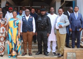 BUKAVU : Dr Nicolas Kyalangalilwa lance le recyclage de 4 800 acteurs du transport en commun sur le code de la route pour professionnaliser le secteur