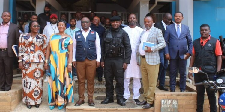 BUKAVU : Dr Nicolas Kyalangalilwa lance le recyclage de 4 800 acteurs du transport en commun sur le code de la route pour professionnaliser le secteur
