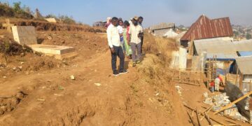IBANDA : le Bourgmestre adjoint Herita Mbulanga défend le cimetière de Ruzizi et rappelle que les morts ont droit au repos